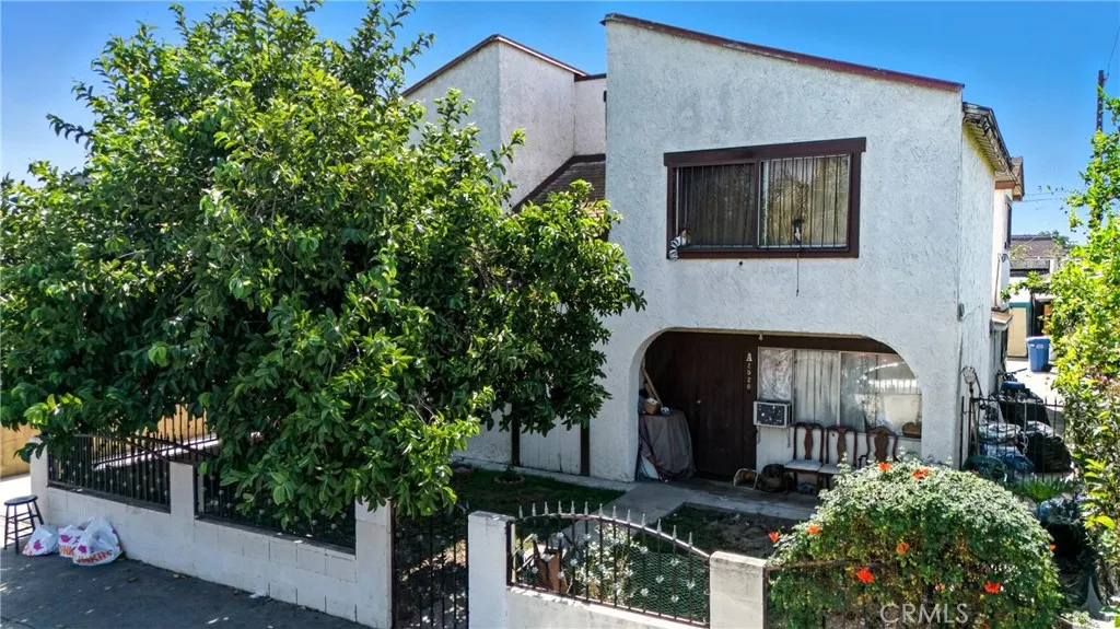 2526 Flower Street, Huntington Park, California 90255 home-pic-3